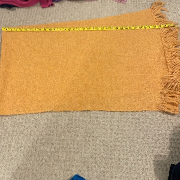 Pure wool scarf/wraps/ shawl by madawaska weavers of NB canada .71 by 19 inches - Picture 4 of 4